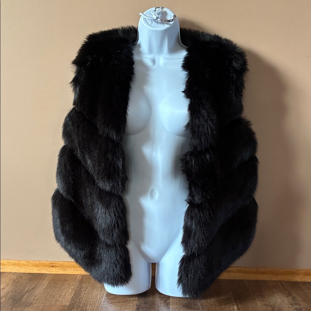 Northern Reflections Black Faux Fur Vest